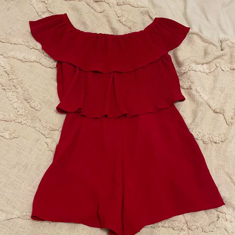 Red romper playsuit - Picture 2 of 5